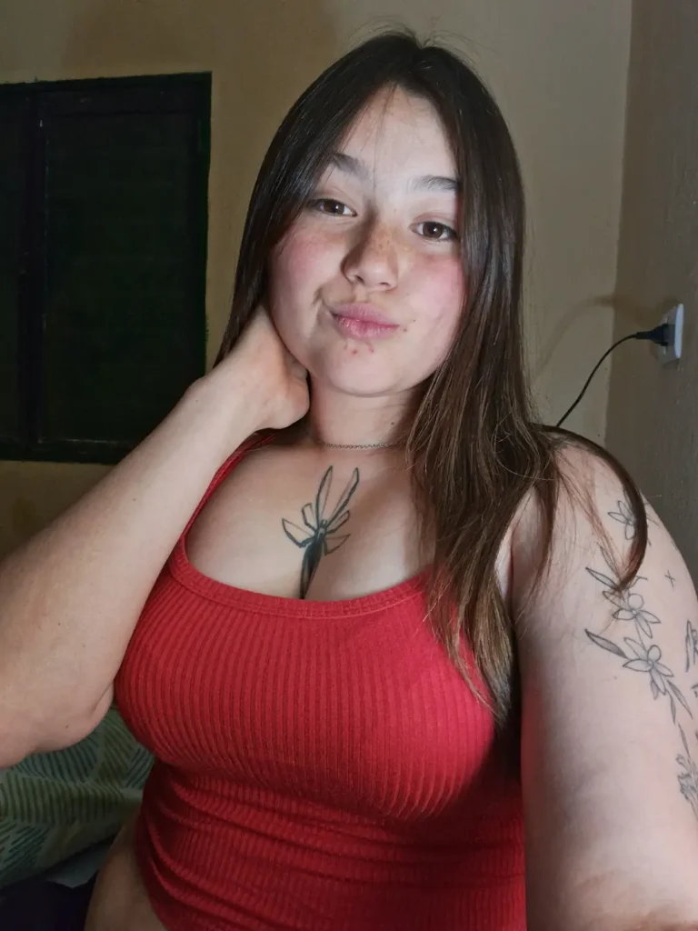 Adicta al sexo, puedo venirme a chorros puedes probar mi vagina mojadita Me encanta el sexo,🥰 relajado y duro si lo pre
