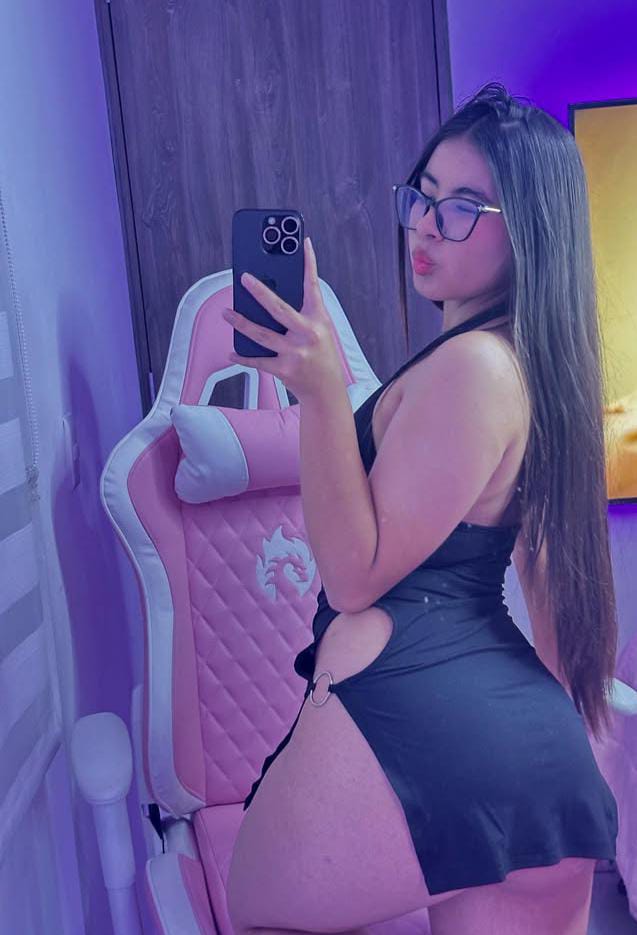 LOS ÁNGELES ESCARLETT SUPER ARDIENTE ADICTA AL SEXO