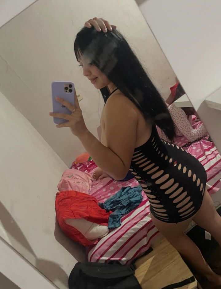 Ardiente escort mente abierta a todas fantasías