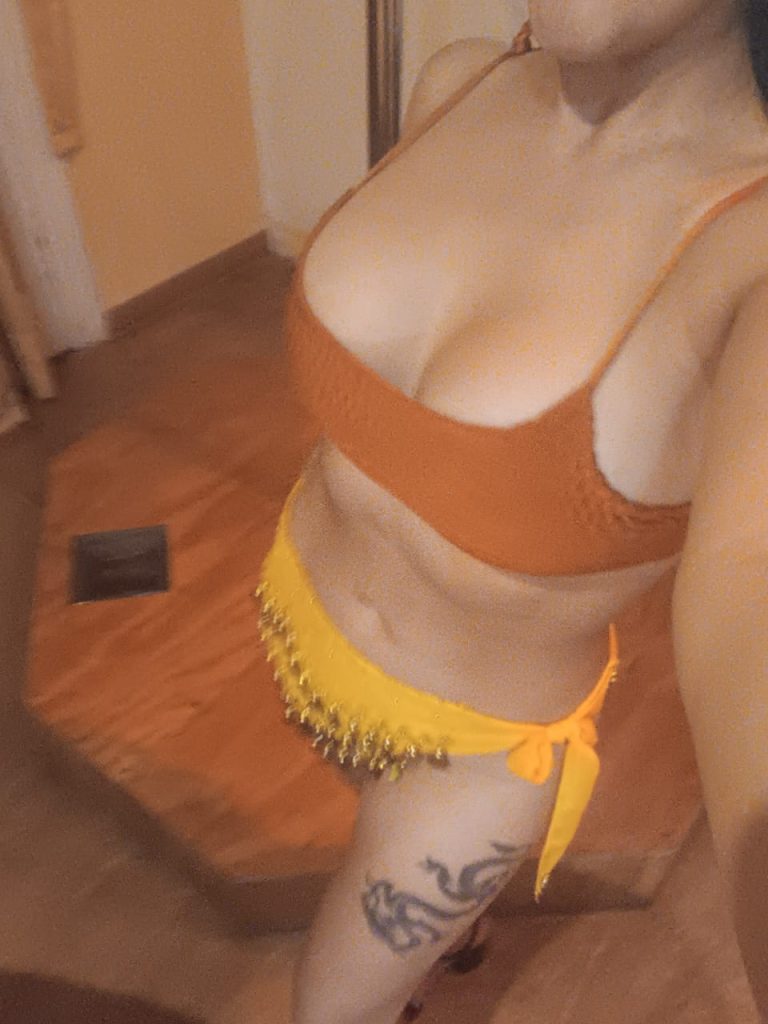 🔥💜⭐🎉 Amelia complaciente y cariñosa pendeja morbosa💜🔥😋😈 trato de pololo tríos americana full 24 hrs🍒🤭🧡😋😈